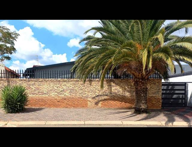 3 BEDROOM HOUSE FOR SALE IN LENASIA